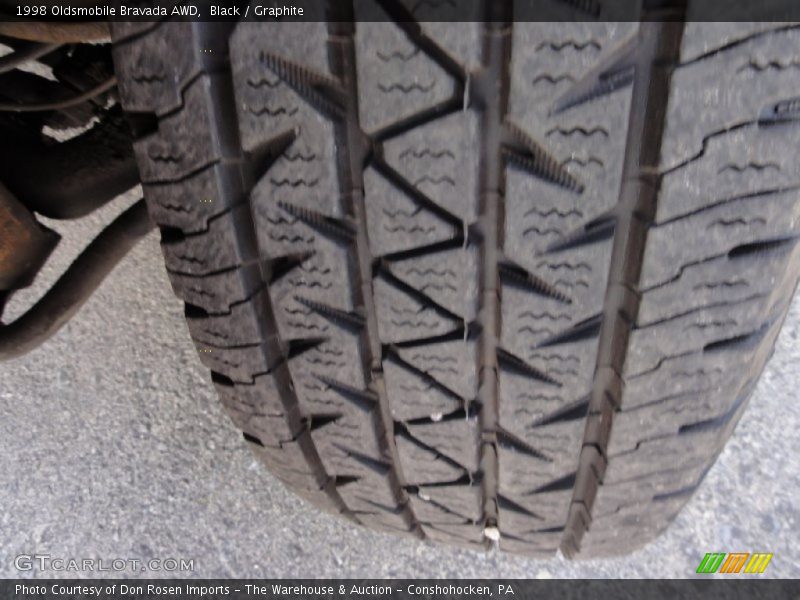 Black / Graphite 1998 Oldsmobile Bravada AWD