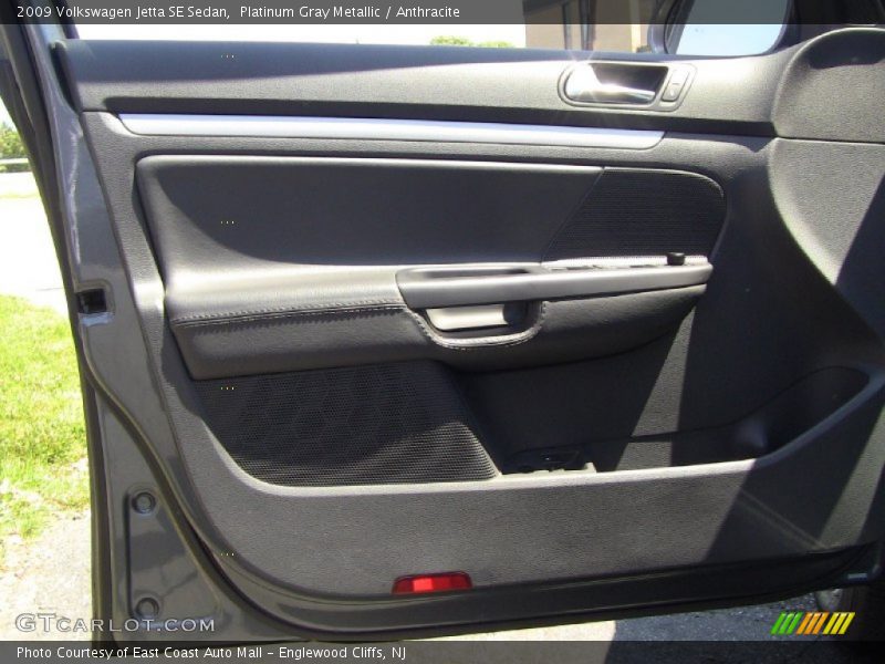 Platinum Gray Metallic / Anthracite 2009 Volkswagen Jetta SE Sedan