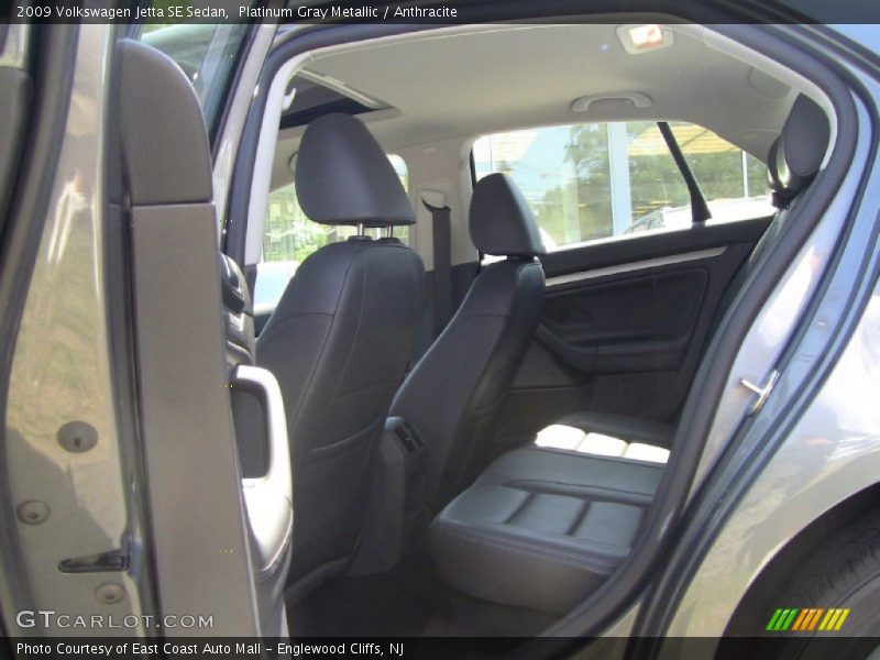 Platinum Gray Metallic / Anthracite 2009 Volkswagen Jetta SE Sedan