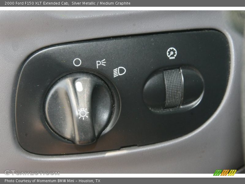 Controls of 2000 F150 XLT Extended Cab