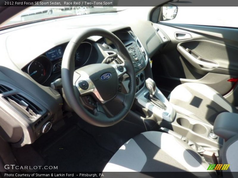 Race Red / Two-Tone Sport 2012 Ford Focus SE Sport Sedan