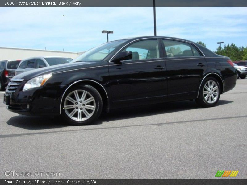 Black / Ivory 2006 Toyota Avalon Limited