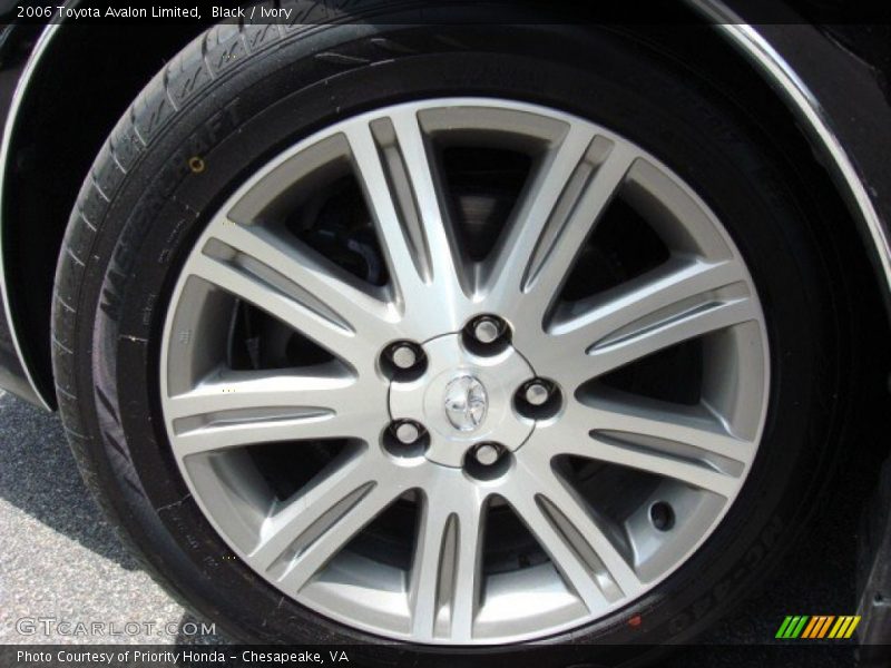 Black / Ivory 2006 Toyota Avalon Limited