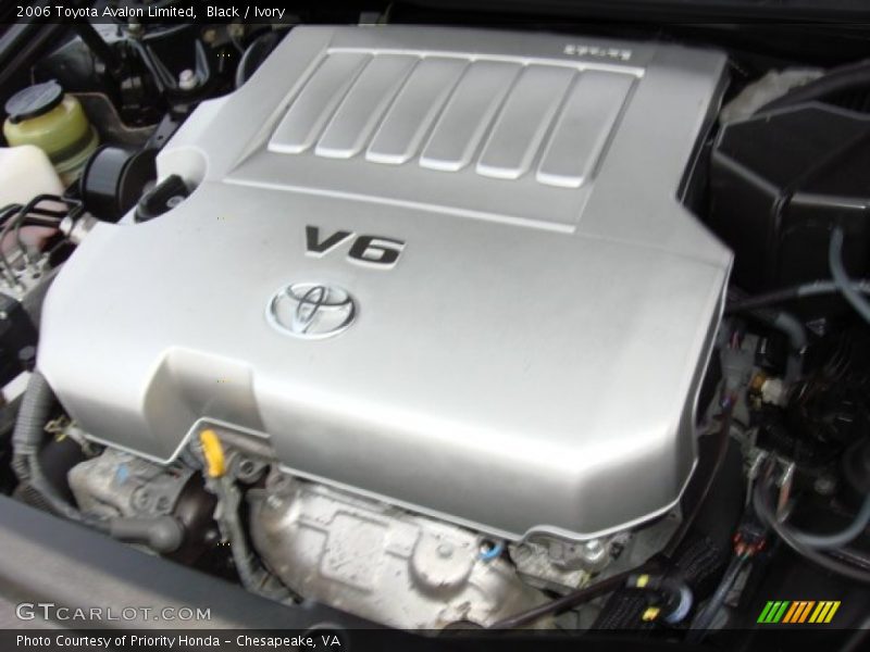 Black / Ivory 2006 Toyota Avalon Limited