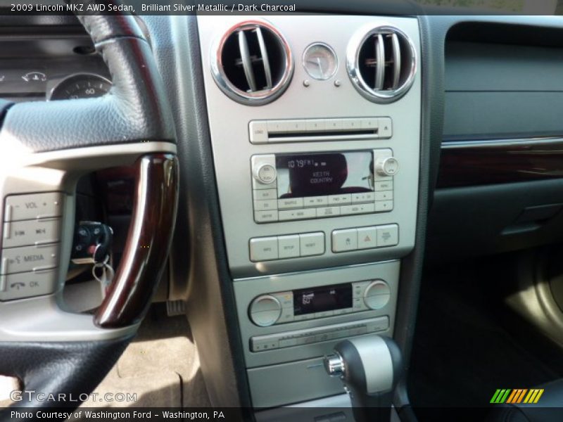 Brilliant Silver Metallic / Dark Charcoal 2009 Lincoln MKZ AWD Sedan