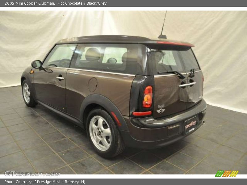 Hot Chocolate / Black/Grey 2009 Mini Cooper Clubman