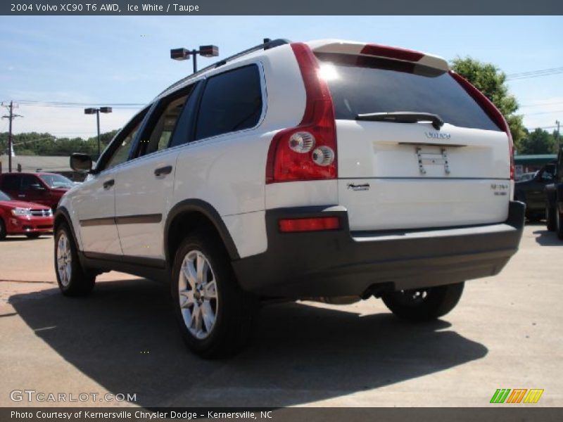 Ice White / Taupe 2004 Volvo XC90 T6 AWD