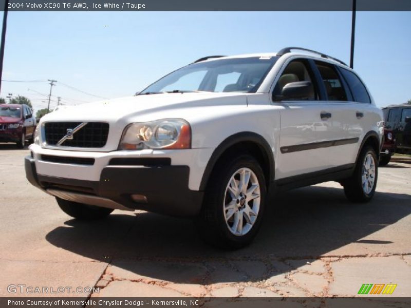 Ice White / Taupe 2004 Volvo XC90 T6 AWD