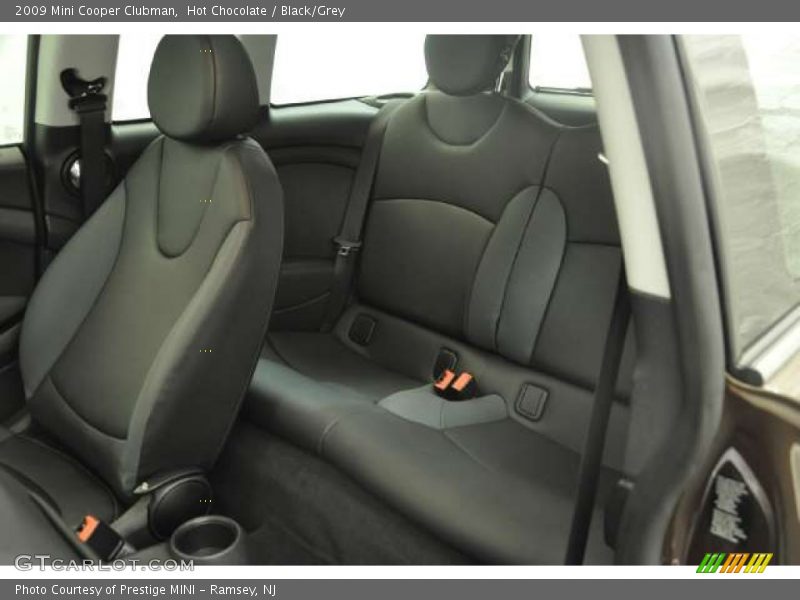 Hot Chocolate / Black/Grey 2009 Mini Cooper Clubman