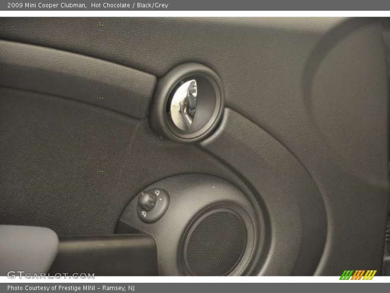 Hot Chocolate / Black/Grey 2009 Mini Cooper Clubman