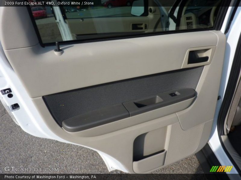 Oxford White / Stone 2009 Ford Escape XLT 4WD