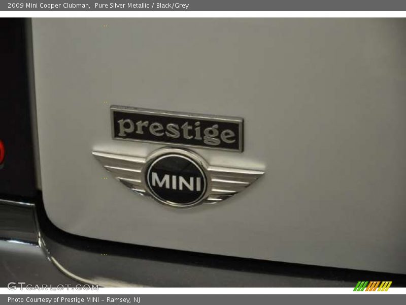 Pure Silver Metallic / Black/Grey 2009 Mini Cooper Clubman