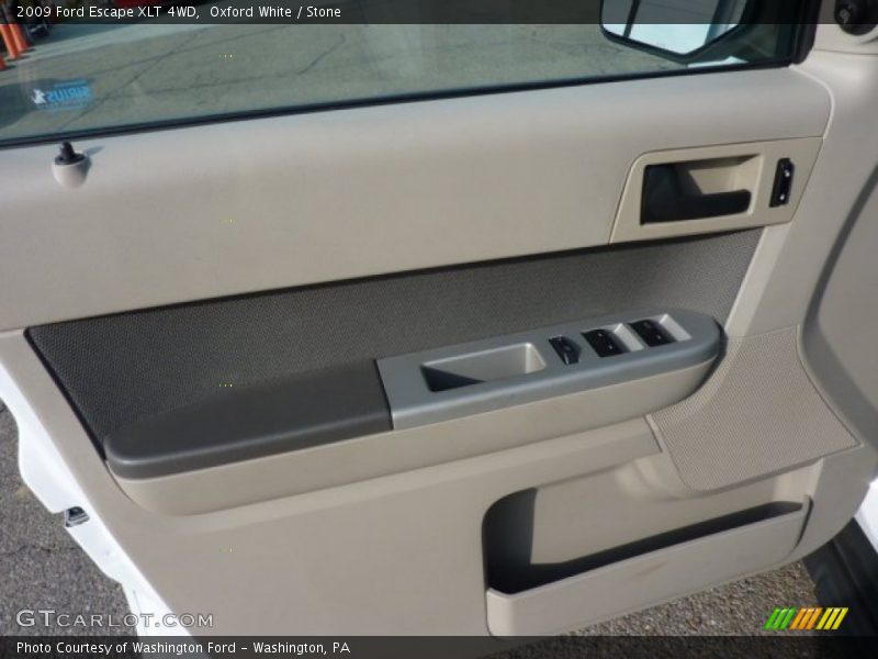Oxford White / Stone 2009 Ford Escape XLT 4WD