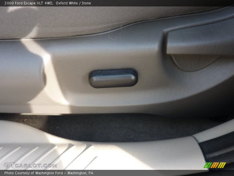 Oxford White / Stone 2009 Ford Escape XLT 4WD