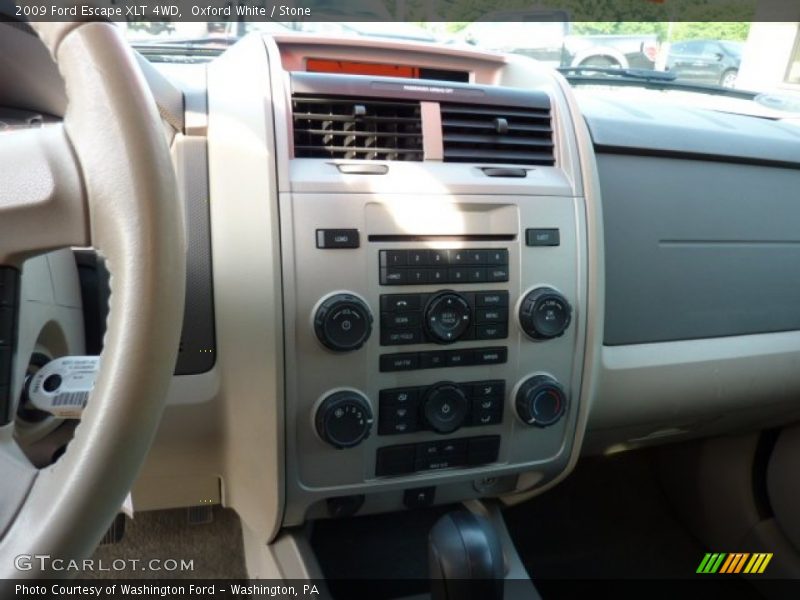 Oxford White / Stone 2009 Ford Escape XLT 4WD