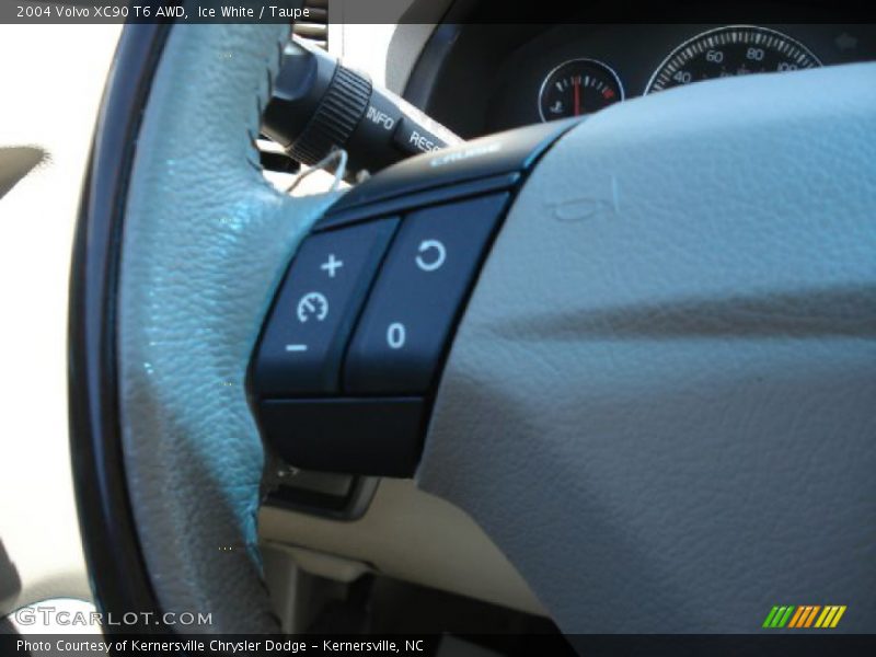 Ice White / Taupe 2004 Volvo XC90 T6 AWD