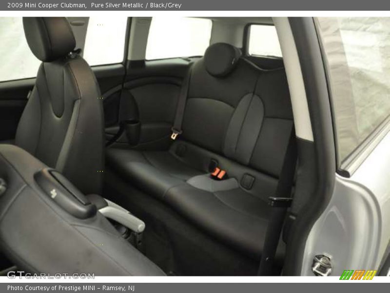 Pure Silver Metallic / Black/Grey 2009 Mini Cooper Clubman