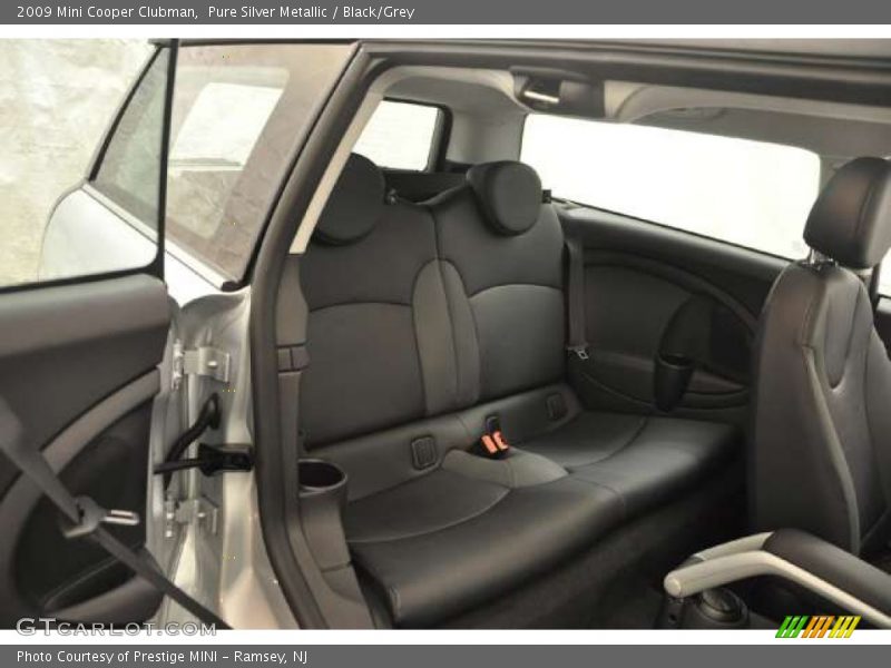 Pure Silver Metallic / Black/Grey 2009 Mini Cooper Clubman