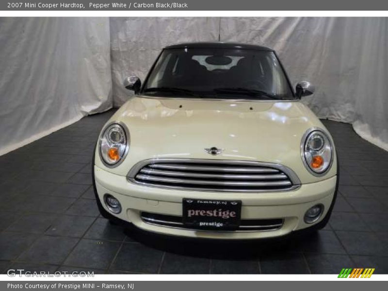 Pepper White / Carbon Black/Black 2007 Mini Cooper Hardtop