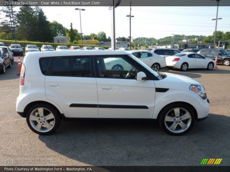 Clear White / Red/Black Sport Cloth 2010 Kia Soul Sport