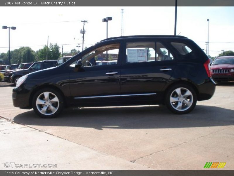 Black Cherry / Beige 2007 Kia Rondo EX