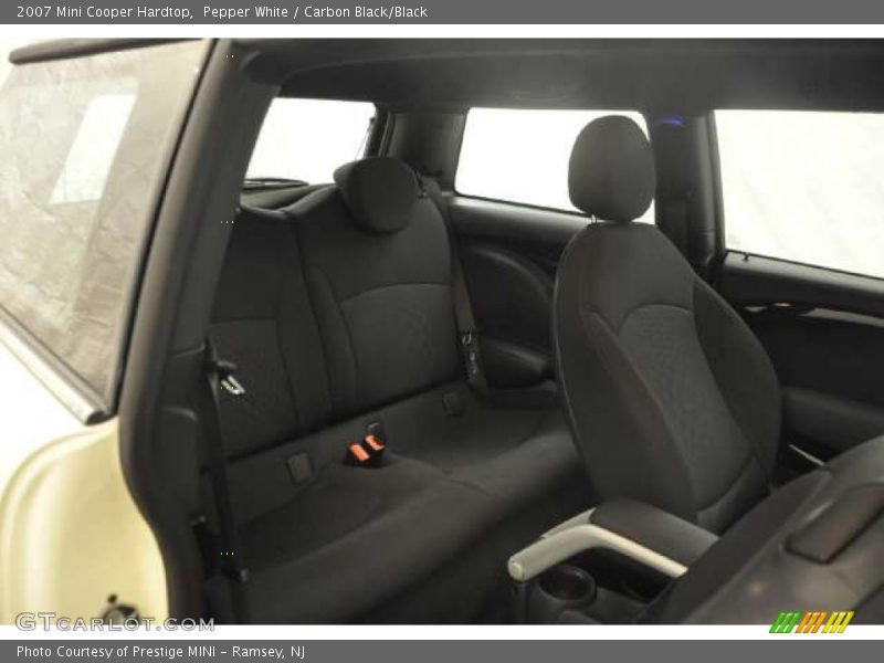 Pepper White / Carbon Black/Black 2007 Mini Cooper Hardtop