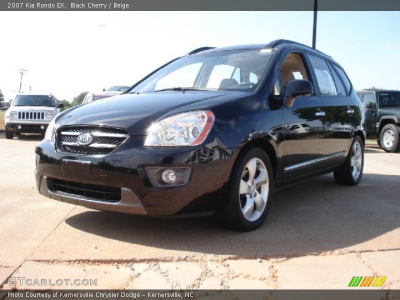 Black Cherry / Beige 2007 Kia Rondo EX