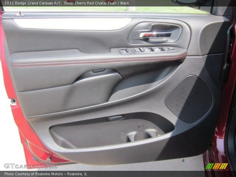 Deep Cherry Red Crystal Pearl / Black 2011 Dodge Grand Caravan R/T