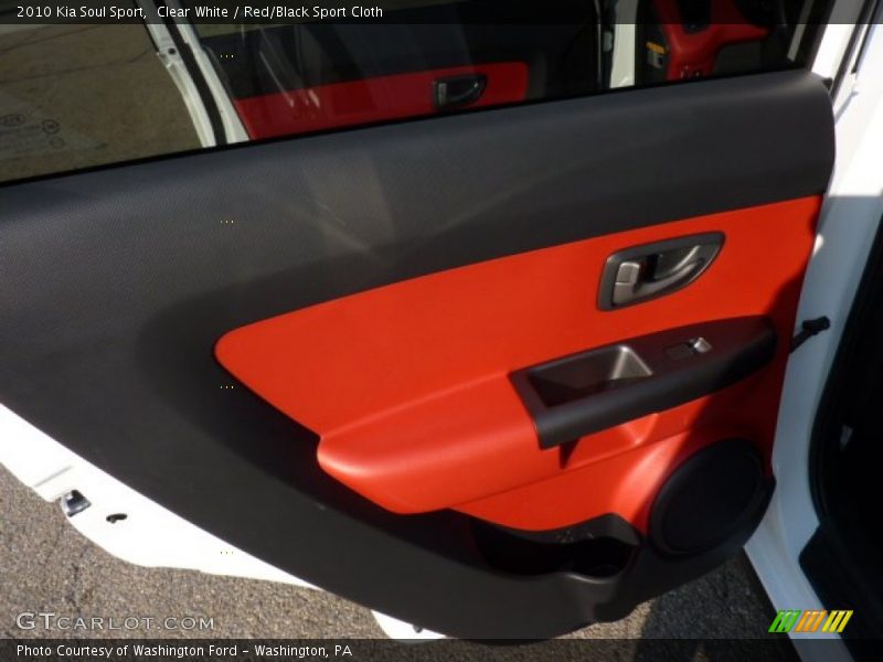 Clear White / Red/Black Sport Cloth 2010 Kia Soul Sport