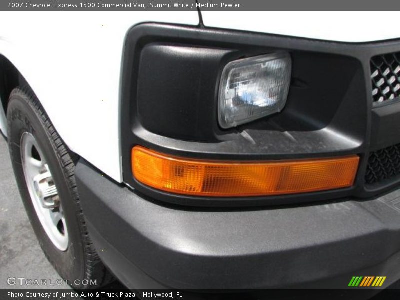 Summit White / Medium Pewter 2007 Chevrolet Express 1500 Commercial Van