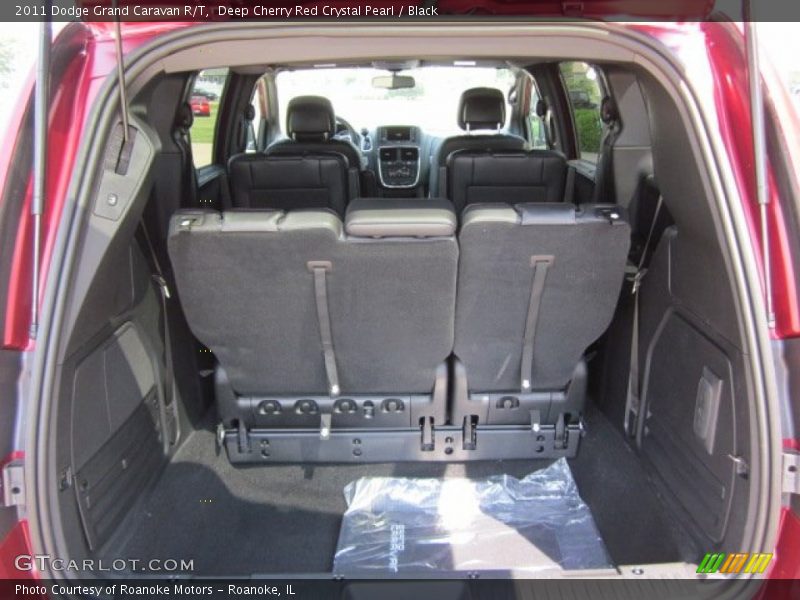  2011 Grand Caravan R/T Trunk