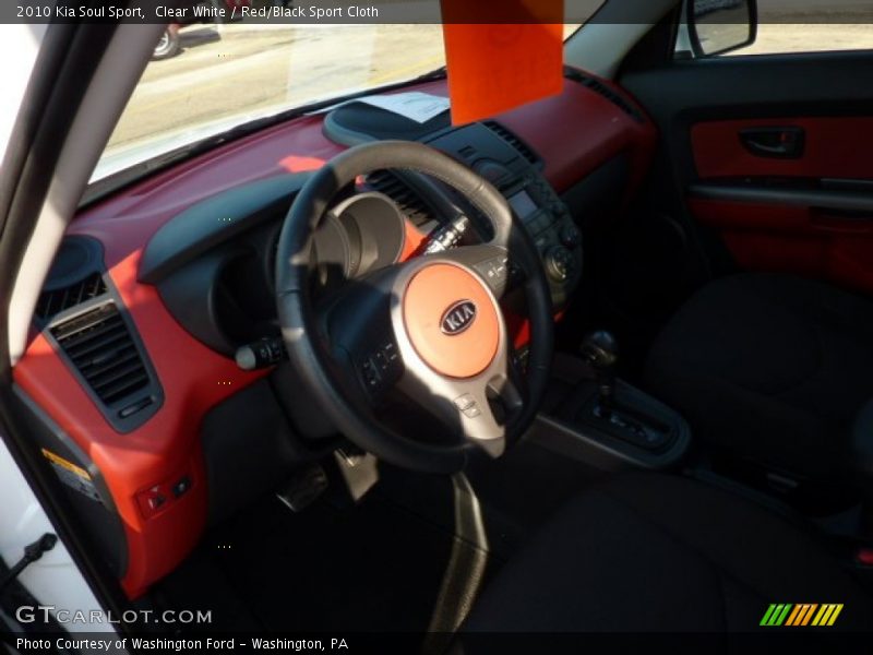 Clear White / Red/Black Sport Cloth 2010 Kia Soul Sport