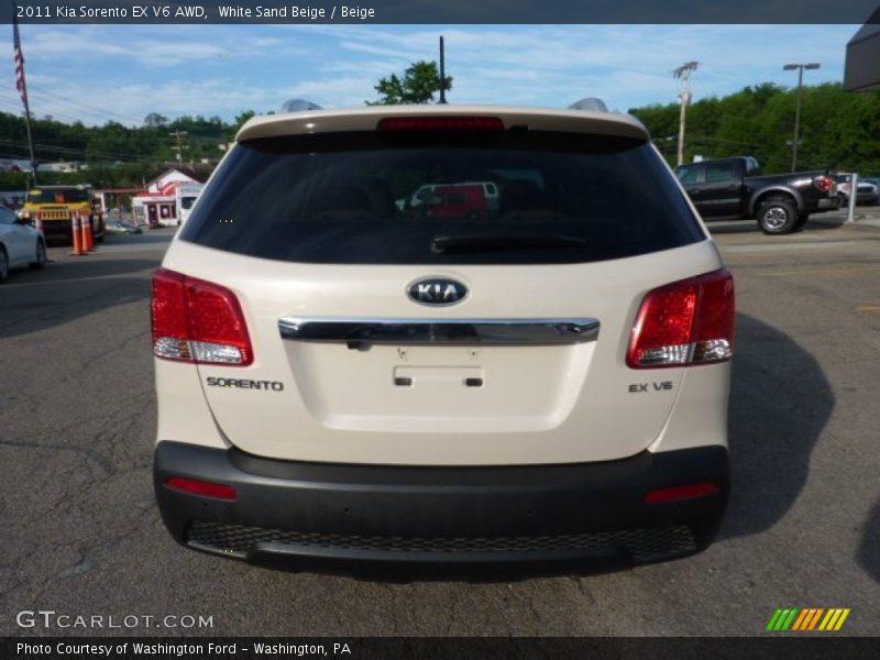 White Sand Beige / Beige 2011 Kia Sorento EX V6 AWD