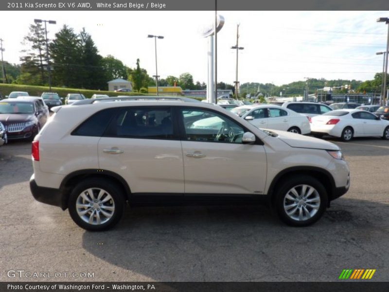 White Sand Beige / Beige 2011 Kia Sorento EX V6 AWD