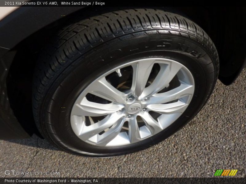White Sand Beige / Beige 2011 Kia Sorento EX V6 AWD