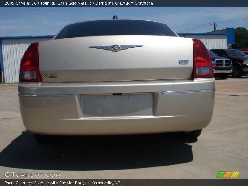 Linen Gold Metallic / Dark Slate Gray/Light Graystone 2005 Chrysler 300 Touring