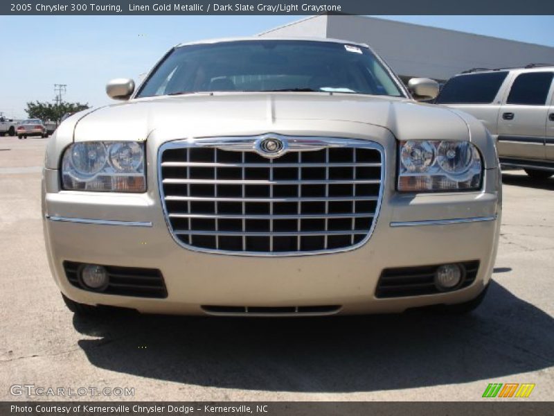 Linen Gold Metallic / Dark Slate Gray/Light Graystone 2005 Chrysler 300 Touring