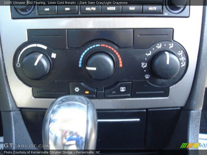 Linen Gold Metallic / Dark Slate Gray/Light Graystone 2005 Chrysler 300 Touring