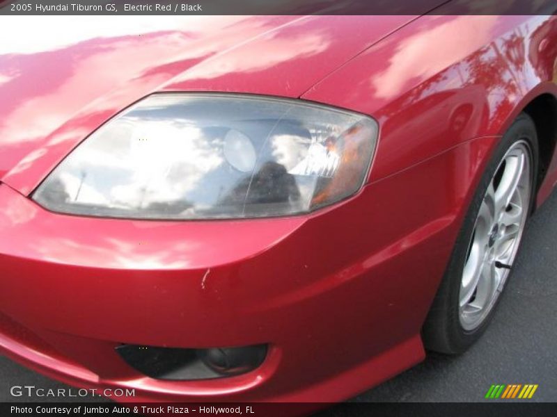 Electric Red / Black 2005 Hyundai Tiburon GS