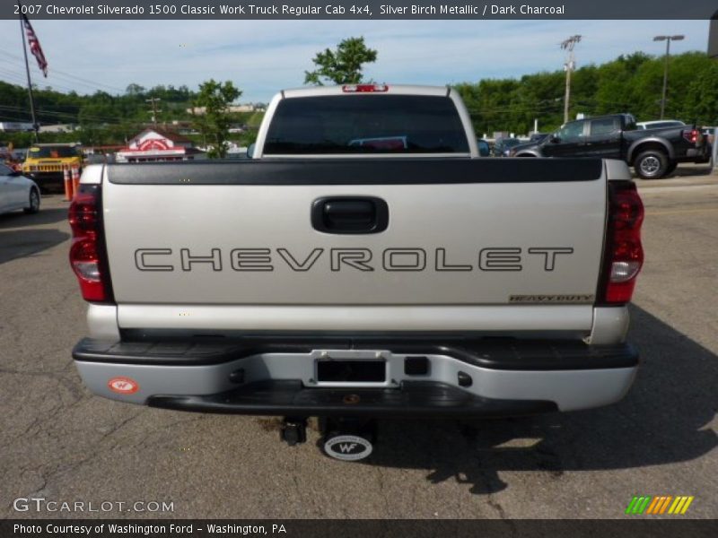 Silver Birch Metallic / Dark Charcoal 2007 Chevrolet Silverado 1500 Classic Work Truck Regular Cab 4x4