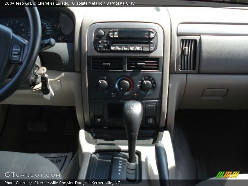 Graphite Metallic / Dark Slate Gray 2004 Jeep Grand Cherokee Laredo