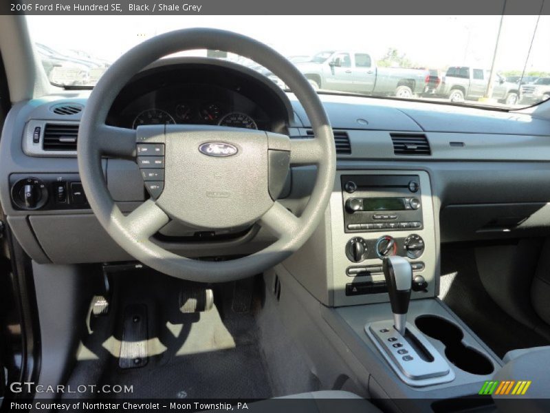 Black / Shale Grey 2006 Ford Five Hundred SE