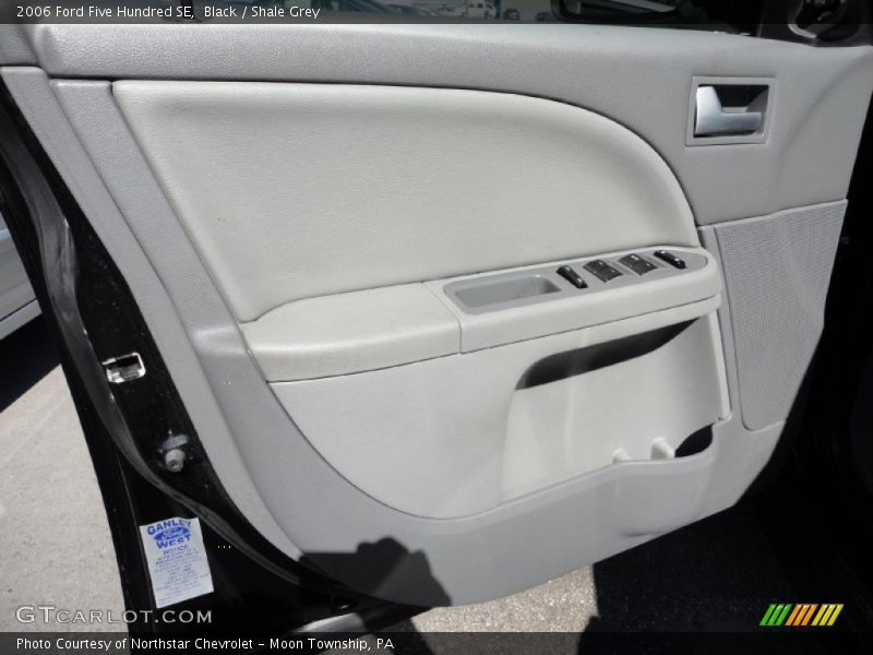 Black / Shale Grey 2006 Ford Five Hundred SE