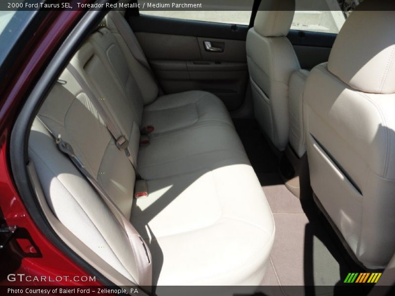 Toreador Red Metallic / Medium Parchment 2000 Ford Taurus SEL