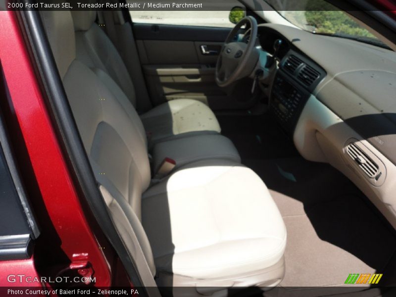 Toreador Red Metallic / Medium Parchment 2000 Ford Taurus SEL