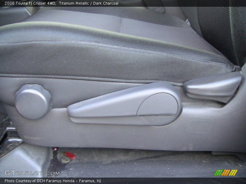 Titanium Metallic / Dark Charcoal 2008 Toyota FJ Cruiser 4WD