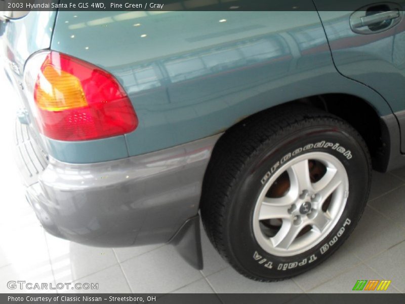 Pine Green / Gray 2003 Hyundai Santa Fe GLS 4WD