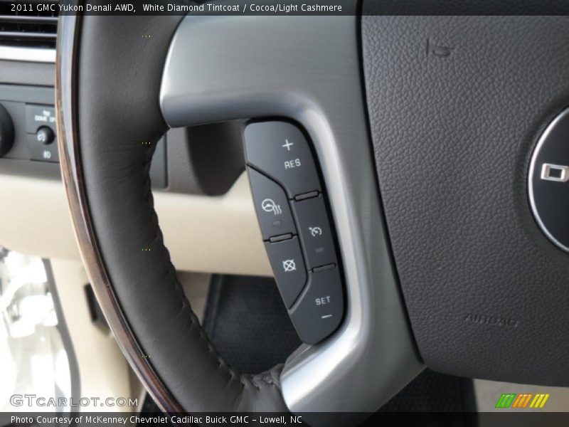 White Diamond Tintcoat / Cocoa/Light Cashmere 2011 GMC Yukon Denali AWD