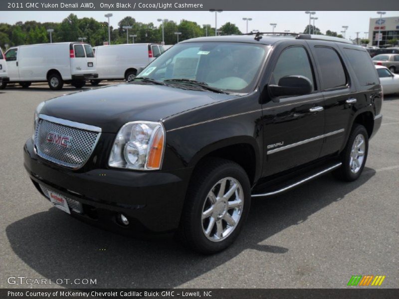 Onyx Black / Cocoa/Light Cashmere 2011 GMC Yukon Denali AWD