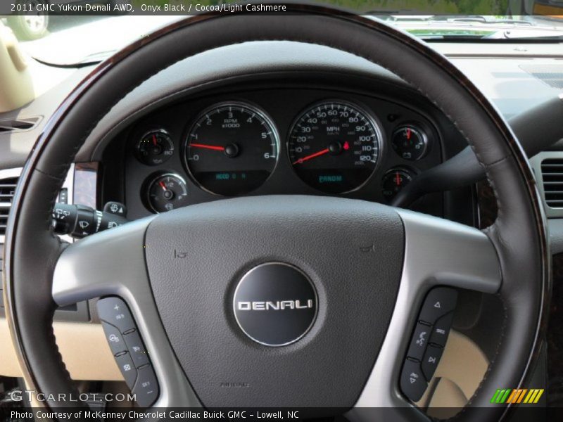 Onyx Black / Cocoa/Light Cashmere 2011 GMC Yukon Denali AWD